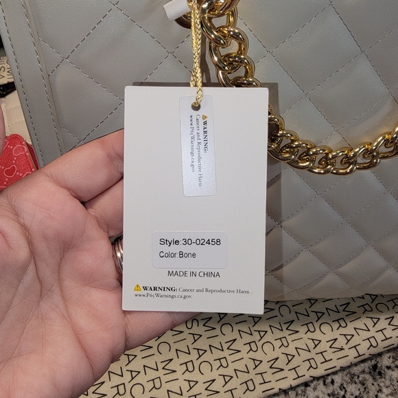 COPY - NWT Large Shoulder Boutique Quilted Vegan Hand Bag & Wallet - Picture 9 of 16